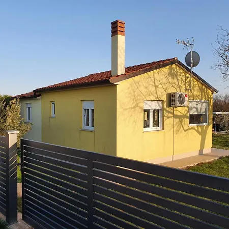 House Romi Holiday home *