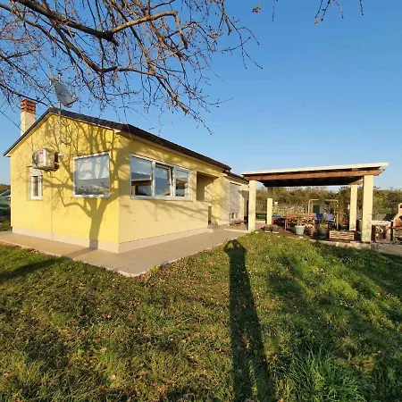 House Romi Дом отдыха *