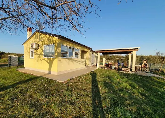 House Romi Дом отдыха *